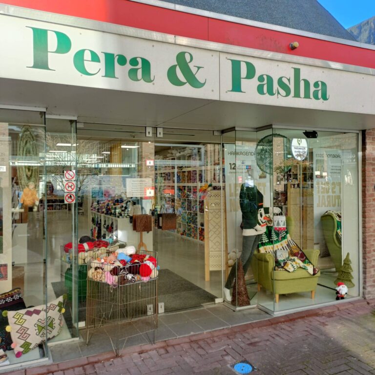 Op wolexpeditie naar Pera & Pasha